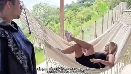 I bang outdoors with a strange farmer and get him off on my vagina kourtney_love????