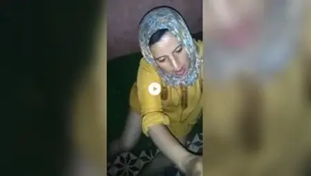 (@VIPNDZ)فلاحه مصريه جسمها ملبن ابيض بتقلع ملط وتتناك فى كسها من عشيقه للمزيد تلجرام