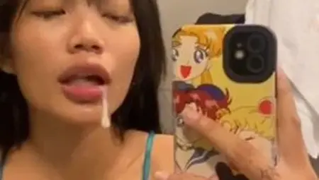 Emma Thai Got Some Cum in Mouth After Live Show in Lingerie