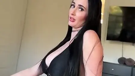 Perfect Girlfriend Violet Voss