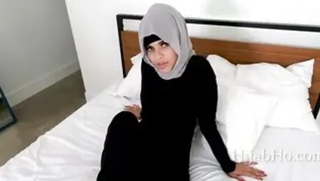 Olympian 18 Yo Inside Hijab Fucks Her Coach