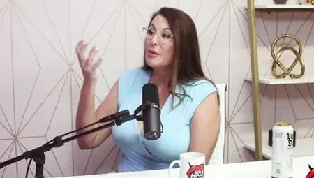 Elaina St. James: Natural Boobs and a Smile