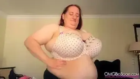 Sunniva Trying on Small Bras