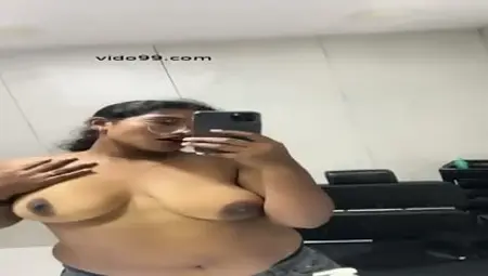 Tamil milf girl alone selfi