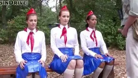 pissing pioneer girls