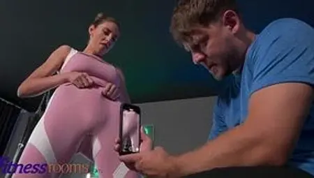 Russian Gym Rat Fanta Sie Takes Huge Dick, Sloppy Deepthroat & Hardcore Fuck Session