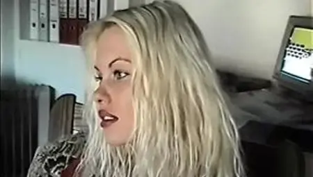 Gorgeous sexual performance of Cute blonde nice boobs and