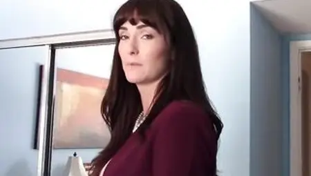 PropertySex Tall Hot mother I'd like to fuck Real Estate Agent Bianca Breeze Cheats on Fiancé with Recent Client