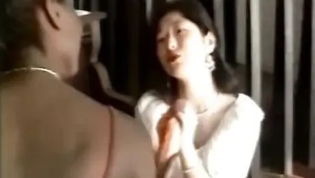 Joo Min Lee Lesbian
