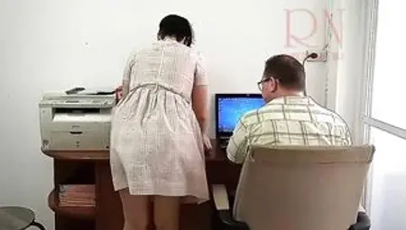 SEXRETARY. The boss is fucking the secretary woman Stupid secretary