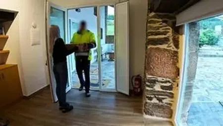 Hungry Housewife Sucks Delivery Guy's Cock in Surprise Encounter