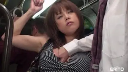Japanese Sex Public Fetish: Reverse Nanpa On The Bus