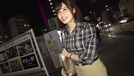Japanese girl gets picked up on the city streets at night