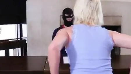 Homemade gang bang casting with blonde MILF