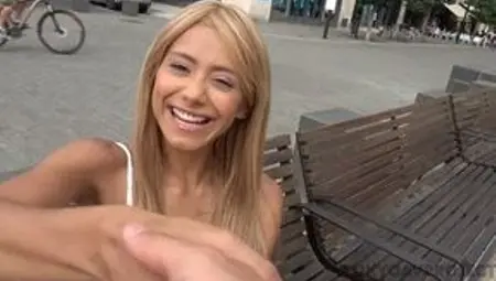 Hot colombian Girl on Asia tour Amwf Veronica Leal