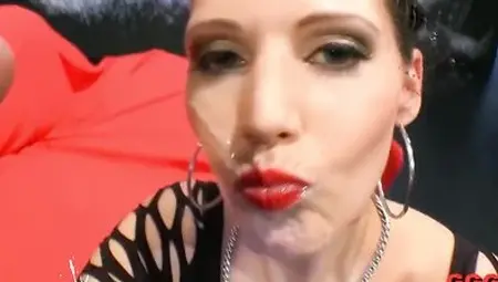 Melanie Moon and Viktoria Goo Cum Cum Swapping - German Goo Girls