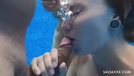 Sexy Horny Hotties Tempt a Guy To Enjoy a Literally Breath-taking 3-some In the Swimming-pool