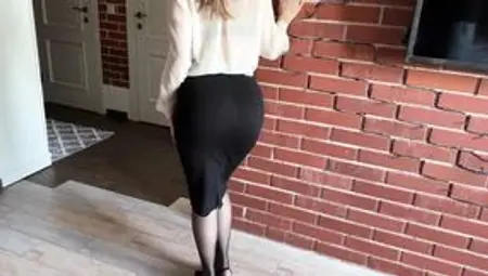Horny Creamy Pussy on a Dildo