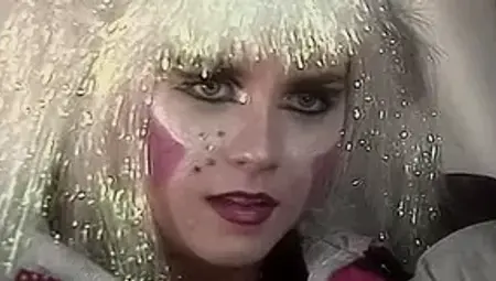 Candie Evans, Erica Boyer, Sharon Mitchell in vintage sex video