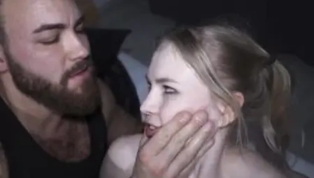 BIZARRE SQUIRT - Getting USED Like A Toy By two Boyz Makes Her Squirt Like A Fountain ´