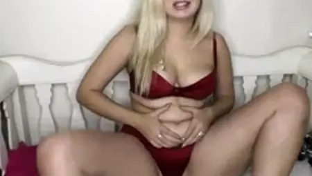 Bad Dolly - chubby in lingerie