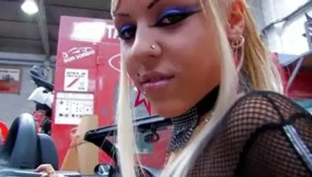 Slutty blonde got fucked in a sports car