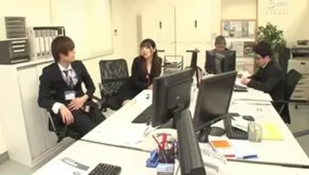 Busty Brunette Office Lass, konpontzekoashi Queen, Teasing &amp; Deepthing in Broad Daylight