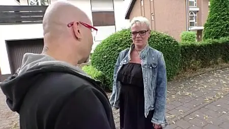 DEUTSCHLAND REPORT - Dirty amateur German granny Judith S. gets picked up and fucked