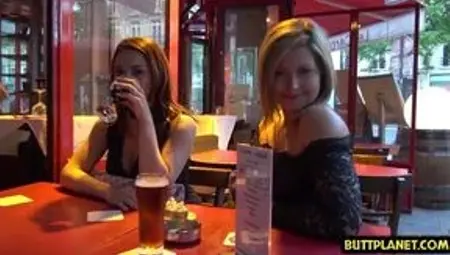Hot amateur foursome with facial
