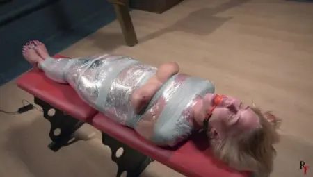 Darina has multiple orgasms - Mummification with magic wand