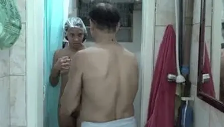 meu marido fodia a enteada dele no banho, e pensava que eu nao estava em casa - amopornobr
