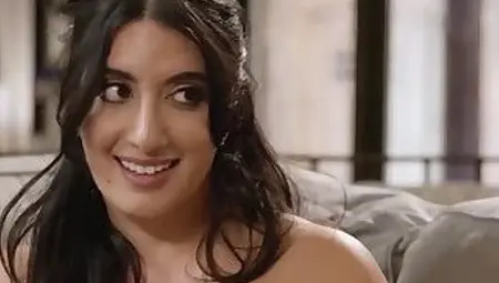 Arabelle Raphael starts sexily removing Sarah Arabics cycling outfit