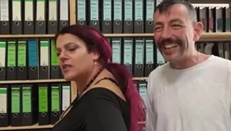 Lea Luestern shows her fat ass during hard MMF fucking