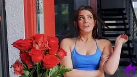 Housewife cheats on her Husband with Delivery Man -Ding Dong!