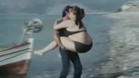 5 Girls heiss wie Lava (1978). Another great porn movie