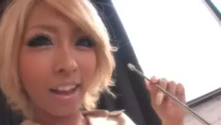 Beautiful blonde Japanese babe loves huge creampies