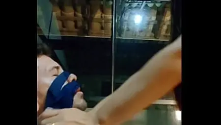 Fiz uma surpresa pro corno!!! Deixei um seguidor gozar na minha calcinha. Luana Kazaki