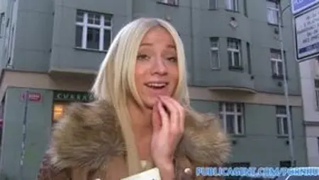 PublicSex Kaira stunning blonde in tight jeans fucked by big cock