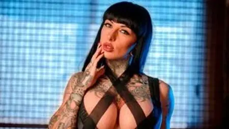 Hot babe with huge boobs Jessie Lee likes good sex so freaking much