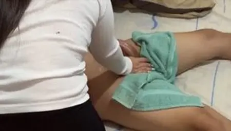 A FULL-service home massage