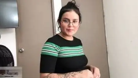 How delicious it is to fuck this beautiful whore in my apartment - Porn in Spanish