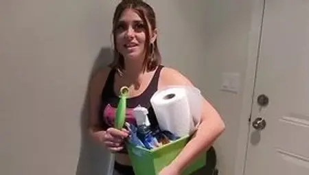 My thick maid forgot her uniform and I made her get completely naked
