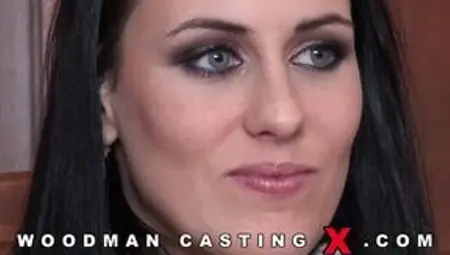 MEA MELONE CASTING