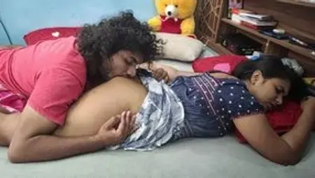 Desi Malayali Couple Hot Sex in Home, Mallu Couple Hot Sex in Nighty, Malayali Wife Nighty Removal and Sex with Boy Friend