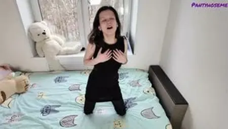 Tais Catches Boyfriend at Work and Fucks Dan and Wears Pantyhose for Him