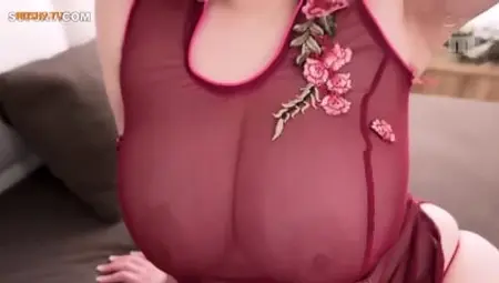 Huge Tits Beauty Salon Worker (Decensored + English Subtitles)