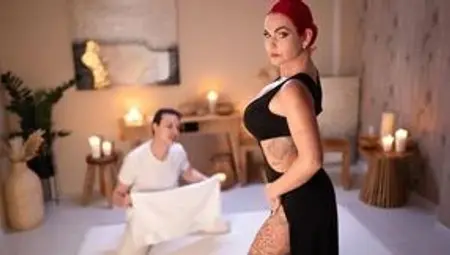 Spicy Roxi Keogh at big tits sex
