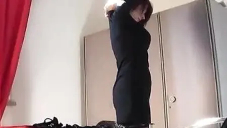 Tattooed Italian mother i'd like to fuck with red hair is eagerly sucking a biggest dong as unfathomable as this babe can