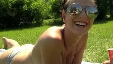 Voluptuous sunbathing bombshell ends up fucking on a boat for some cash