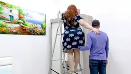 Stepson came to the aid of his stepmom, and she agreed to give him a blowjob and let him fuck her big ass